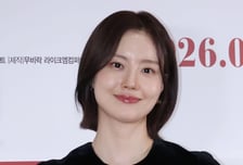 '6월 결혼' 문채원, 손편지로 전한 소감..."조금은 떨리고, 그보다는 설레이기도"