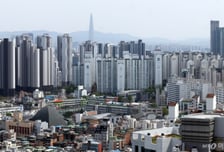 3월 서울 집값 상승률, 10개월 최저…강남3구 동반 하락 영향