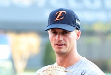 '충격패' 한화, 마무리 바꿨다 '김서현→잭 쿠싱'... 김경문 감독 "엔트리 변경은 지는 팀들의 행동" [대전 현장]