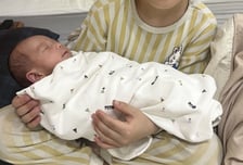 "백일반지 사줄게" 아기 뚝 끊겼던 마을 '경사'...20년 만에 "응애응애"