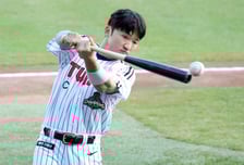 [포토] 박해민 '정교한 콘택트'