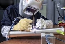 "0.7mm의 벽 넘는다"…레이저 빔 용접으로 우주시장 정조준