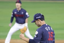 [포토] 김진욱 '민재 형이 백 코러스'