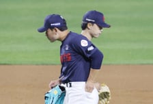 [포토] 김진욱, 박정민과 분신술 교체