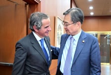 조현, IAEA 사무총장 만나 "핵비확산 완전이행, 핵잠 긴밀 소통할 것"
