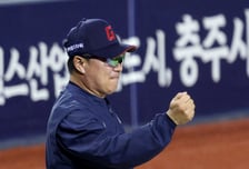 '다른 말 필요 없다' 롯데 2002년생 배터리 향한 사령탑 찬사 "김진욱 최고의 피칭! 손성빈 리드도 칭찬한다" [잠실 현장]