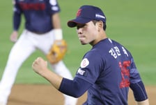 [B하인드★] 스물 넷 동갑내기 김진욱-손성빈, 판타스틱 볼 배합으로 쌍둥이 군단 셧아웃! 진격의 박정민은 위기 삭제 포효