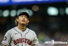 '와이스랑 비교되네' 불평불만 日 155㎞ 우완 "경기장에서 밥 먹어 힘들다" 징징... '끝내' 부상자 명단 갔다