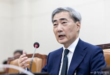 與 "신현송 한은 총재 후보자, 스테이블코인 인식 변화 환영"