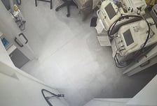 브라질리언 제모하는데 CCTV가?…모조품→동선파악→답변않겠다