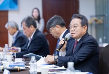 해진공, '트럼프 2기·중국 리스크' 대응 모색…국적선사 CEO 콘퍼런스 개최