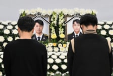 "먼저 들어가서 늦게 나온다" 늘 말했던 순직 소방관...예비신부 마지막 인사