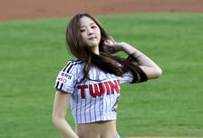 [포토] 이지우, 아이돌계 좌완 파이어볼러