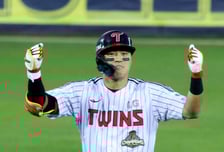 [포토] 천성호 '위닝 시리즈 내줄 수 없다'