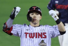 '감독인 줄' 8연승 중단→위닝 시리즈 비결, 수훈선수마저 LG 팬에서 찾았다 "주중 경기에도 가득 채워주셨다"