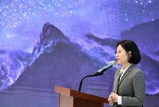 한미약품, 비만신약 '에페' 연내 허가 예고…상용화 협의체 발족