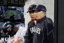 "다 감독 잘못이다" 정면 돌파에도 찝찝함 남았다, 지는데 정우주→김종수→쿠싱 '필승조 등판'은 어떻게 봐야 하나