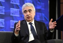 휴가철 다가오는데 유럽 하늘길 '비상'..."항공유 재고 6주치, 정상화 최대 2년"