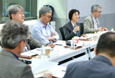 기초생활보장제도 선정 기준은 "소득vs지출"