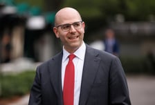 트럼프 측근 마이런 연준 이사, 올해 금리 인하 전망 축소 시사