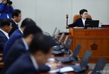 '딸 여권 논란' 신현송 한은 총재 후보자, 청문 채택 무산…20일 재논의