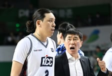 "달라진 허훈 덕분에..." 이상민 KCC 감독 콕 집어 극찬, KCC '3전 전승 4강' 정조준 [부산 현장]