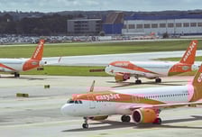 "비행기 무거워 못 떠, 6명 내려라"...승객 하차 요구한 저가 항공사