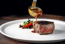 '한우 스테이크'라더니 거짓말…4년간 원산지 속인 식당