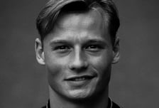 '비극' EPL 레전드, 48세에 열차 사고로 사망 "차량과 기차 충돌... 경위 조사 중"