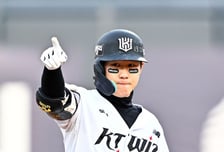 '안우진도 못 막았다' 영입 효과 톡톡 KT, 4연승 질주! '선두' 삼성과 '0경기차' 2위→키움은 무려 5연패 수렁 [수원 현장리뷰]