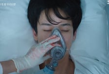 '신이랑 법률사무소' 유연석, 꼬마 빙의→피범벅 응급실行 '위기'