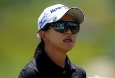 '시즌 첫 승 보인다' 김세영, 3R 단독 선두 등극... 윤이나도 우승 도전 '2타 차' 3위 [LPGA]