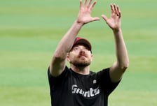 "어지럼증 느꼈다" 롯데 156㎞ 외인+2루수 동시 교체아웃 '사직에 대체 무슨 일이' [부산 현장]