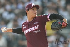 '최고 157㎞' 안우진이 직접 밝혔다! 변화구 61%나 던진 이유 "아직 투구 감각 완벽하지 않아서..."