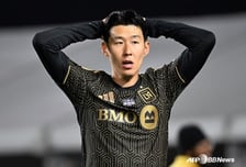 "누가 SON 골 못 넣는다고 비난하나" 美 전설, 손흥민 향해 분노의 '극찬'... "나보다 높은 수준, 클래스 의심 못해"
