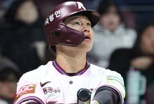 '와, 비거리 140m 실화냐!' 키움 박주홍, 고영표 상대로 초장거리 홈런 폭발→시즌 2호