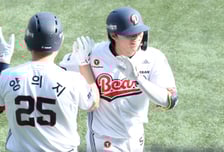 [포토] 박준순 '스쳐도 넘어가네요'