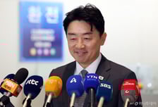 UAE 실세도 "강훈식 형님"…발로 뛰고 결과로 보여준 'O-CoS' 시대