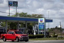 "고물가 감당 안 돼" 다시 일하는 60대...이란전쟁 美경제여파 계속