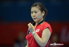 '불륜남과 재혼→출산까지' 日 미녀 탁구 스타, 득남 소식 알리자... "원래 꽃미남 좋아하고 사생활 화려했다" 비난