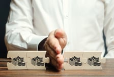 딸 결혼 위해 '서류 재혼' 한건데…'남남' 전처 "연금 나눠줘" 요구