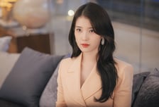 아이유 '21세기 대군부인', 4월 3주차 화제성 6관왕...'신드롬급 인기'[iZE 포커스]