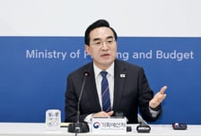 박홍근 "의무지출 10% 구조조정 위해 악역 받아 들일것"