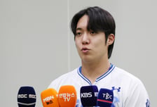 [포토] 원태인 사과 '정수성 코치님께도'
