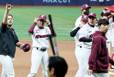 [포토] '2-1 승리, 쫄깃했네' 설종진 감독