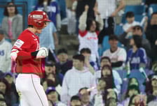 [포토] 박성한 '첫 판 잡았다'