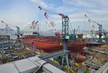 거침없는 수주에 쉴틈없는 영도조선소.."야드 전체 풀가동"