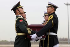 중국군 유해송환 인도식, 3년만 공개행사…韓中관계 회복 신호