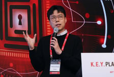 [사진]'2026 키플랫폼' 발표하는 강민승 대표