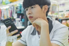 "미성년자 인스타 중독 막는다"…일본, SNS 연령 제한 본격화